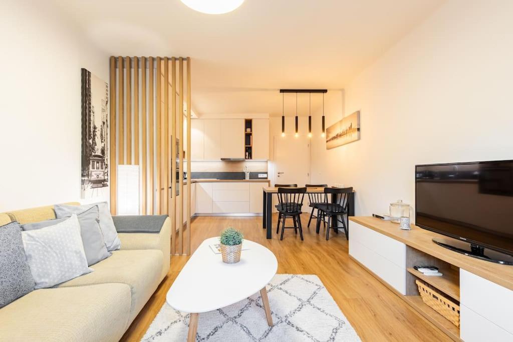 Bnb Slovakia Nivy Bliss Retreat Братислава Екстериор снимка
